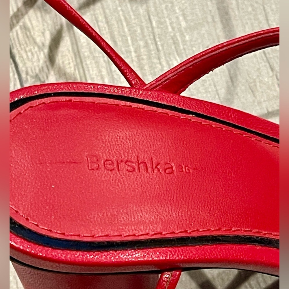 Bershka Red Block Heels Strappy Sandals Size 6 - Picture 7 of 9